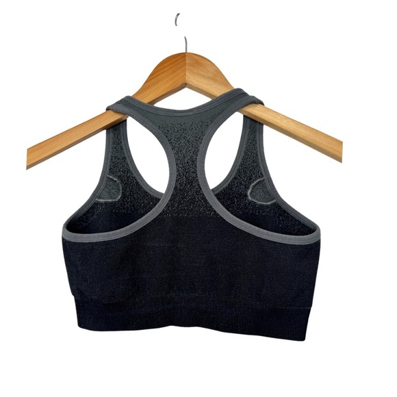 💎 Gymshark Ombre Seamless Sport Bra Black - Picture 3 of 7